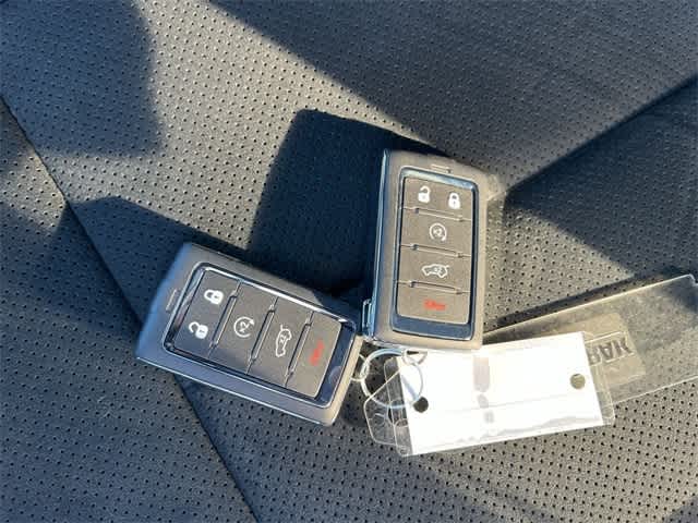 Thumbnail: 2025 Jeep Grand Cherokee - 25