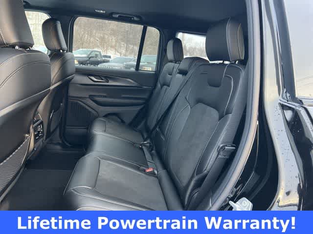 Thumbnail: 2025 Jeep Grand Cherokee - 17