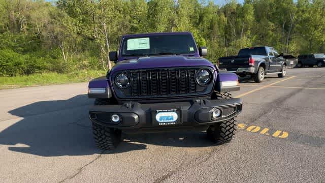 Thumbnail: 2026 Jeep Gladiator - 3