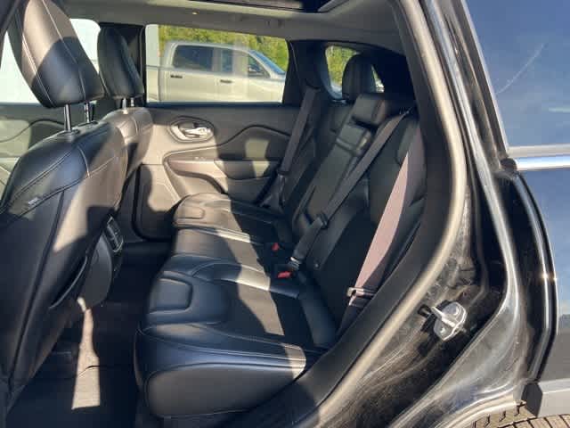 Thumbnail: 2019 Jeep Cherokee - 6