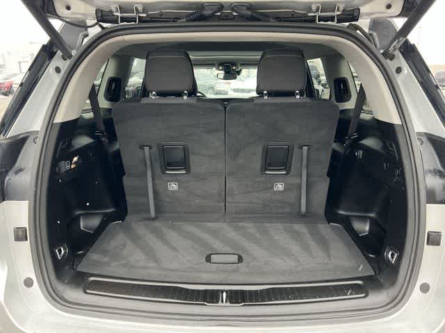 Thumbnail: 2023 Jeep Grand Cherokee - 24