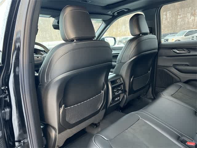 Thumbnail: 2025 Jeep Grand Cherokee - 16