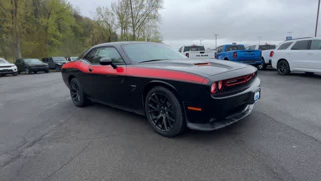 Thumbnail: 2017 Dodge Challenger - 2