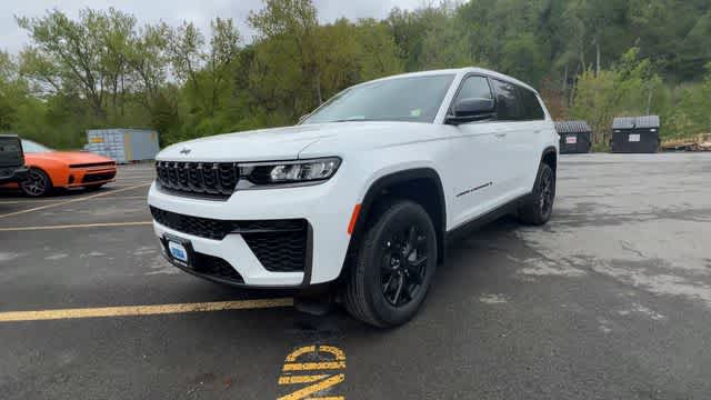 Thumbnail: 2026 Jeep Grand Cherokee L - 4