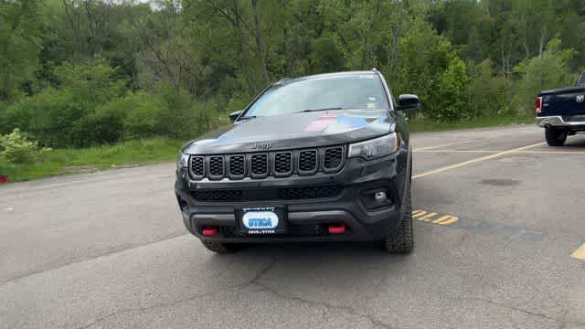 Thumbnail: 2026 Jeep Compass - 3
