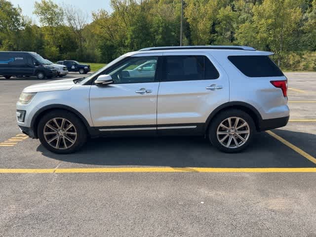 Thumbnail: 2016 Ford Explorer - 4