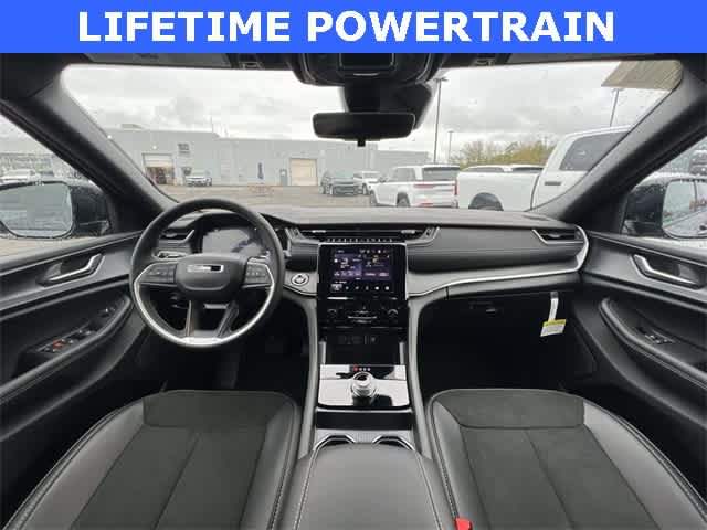 Thumbnail: 2025 Jeep Grand Cherokee - 14