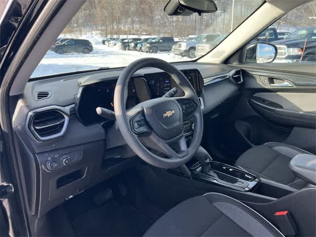 Thumbnail: 2025 Chevrolet TrailBlazer - 10