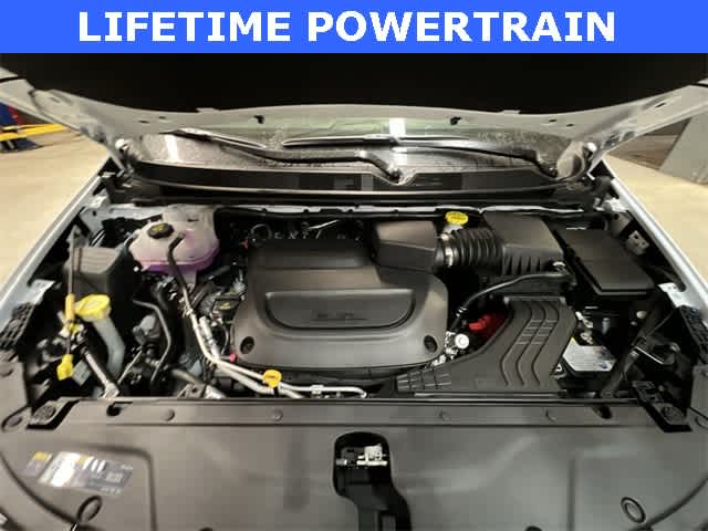 Thumbnail: 2026 Chrysler Pacifica - 13