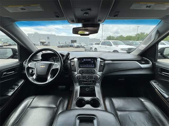 Thumbnail: 2017 Chevrolet Tahoe - 14