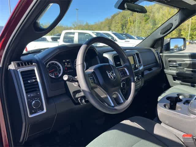 Thumbnail: 2021 RAM 1500 Classic - 10