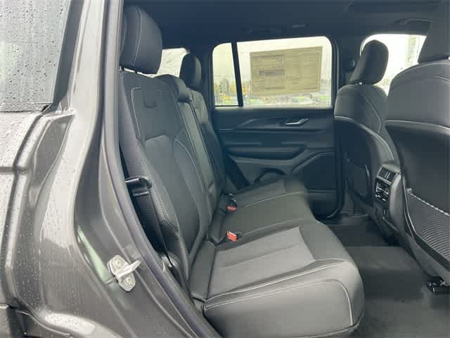 Thumbnail: 2025 Jeep Grand Cherokee - 18