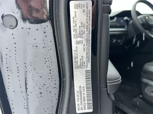 Thumbnail: 2025 Jeep Grand Cherokee - 26