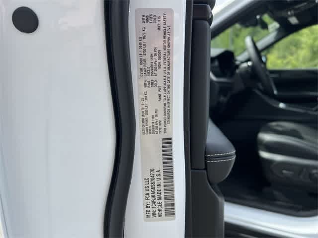 2025 Jeep Grand Cherokee L Laredo 26