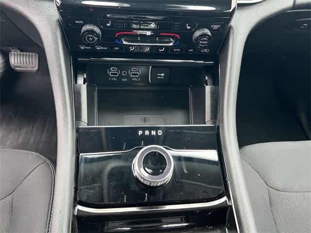 Thumbnail: 2023 Jeep Grand Cherokee - 22