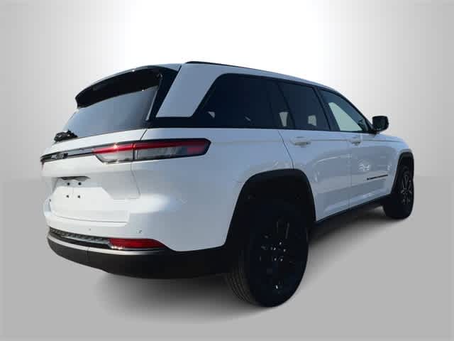 2025 Jeep Grand Cherokee Laredo 8