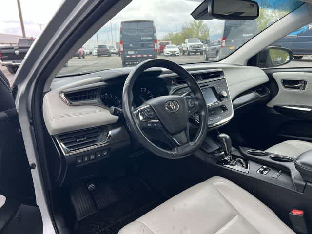 Thumbnail: 2018 Toyota Avalon - 17