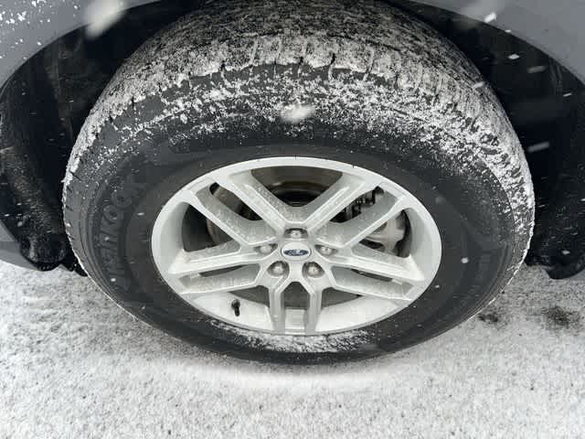 Thumbnail: 2025 Ford Explorer - 12