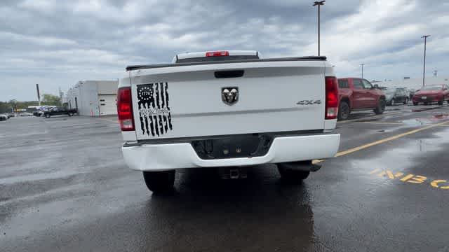 Thumbnail: 2019 RAM 1500 Classic - 7