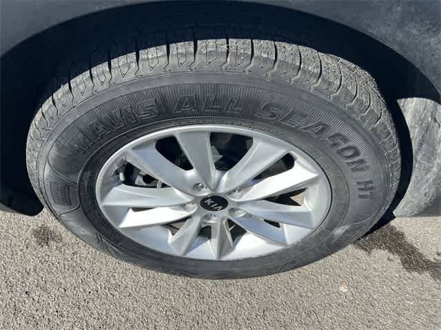 Thumbnail: 2020 Kia Sorento - 12