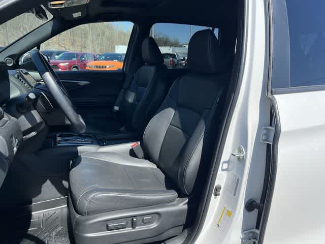 Thumbnail: 2023 Honda Passport - 15