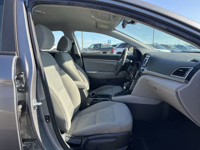 Thumbnail: 2017 Hyundai Elantra - 19