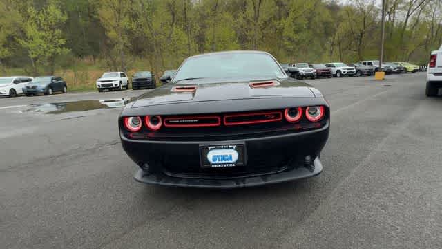 Thumbnail: 2017 Dodge Challenger - 3