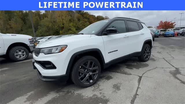 Thumbnail: 2026 Jeep Compass - 4