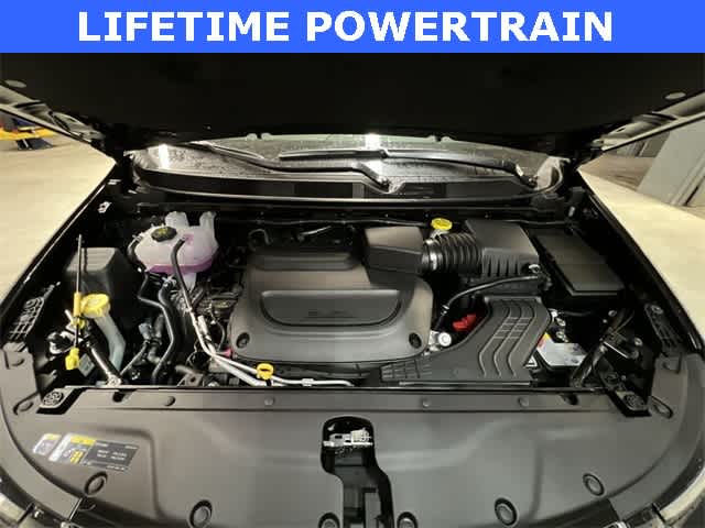 Thumbnail: 2026 Chrysler Pacifica - 13