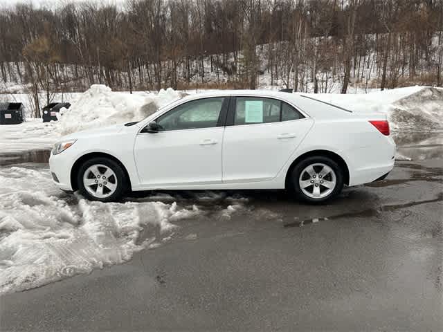 Thumbnail: 2015 Chevrolet Malibu - 11