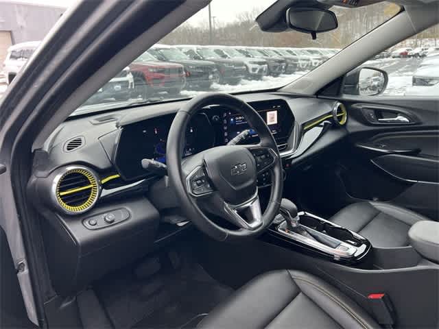 Thumbnail: 2024 Chevrolet Trax - 10