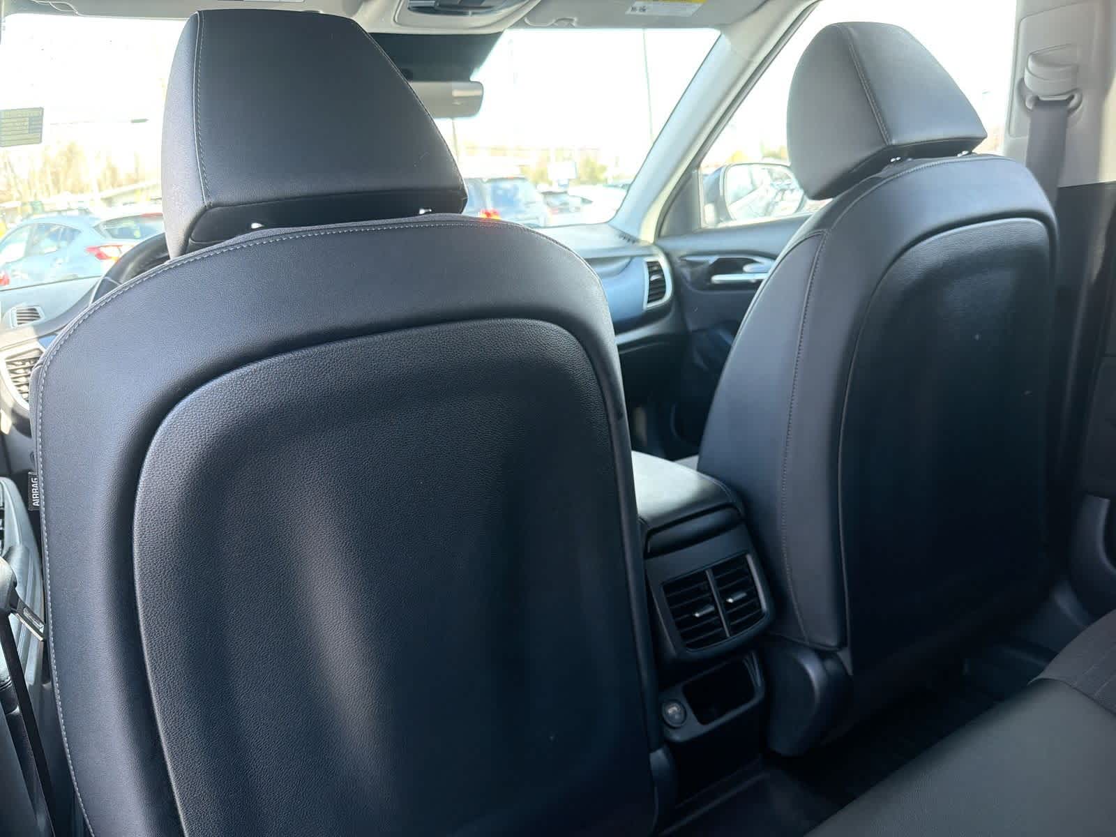 Thumbnail: 2023 Kia Seltos - 19