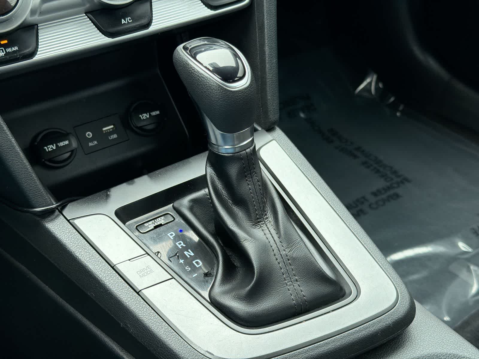 Thumbnail: 2019 Hyundai Elantra - 32