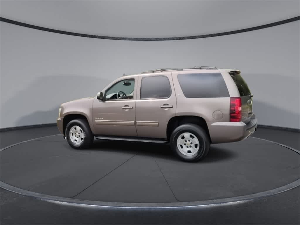 Thumbnail: 2013 Chevrolet Tahoe - 6
