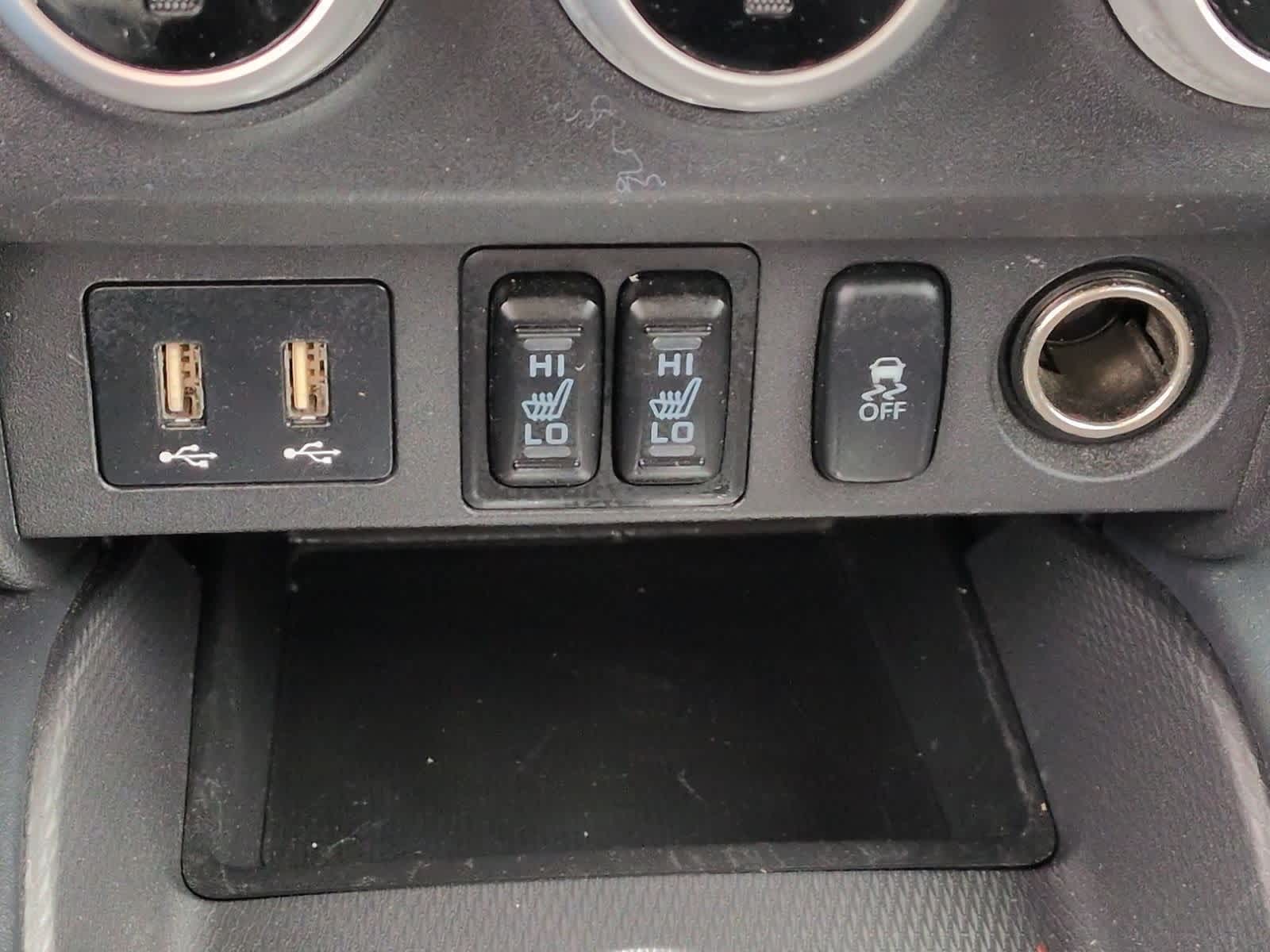 Thumbnail: 2020 Mitsubishi Outlander Sport - 31