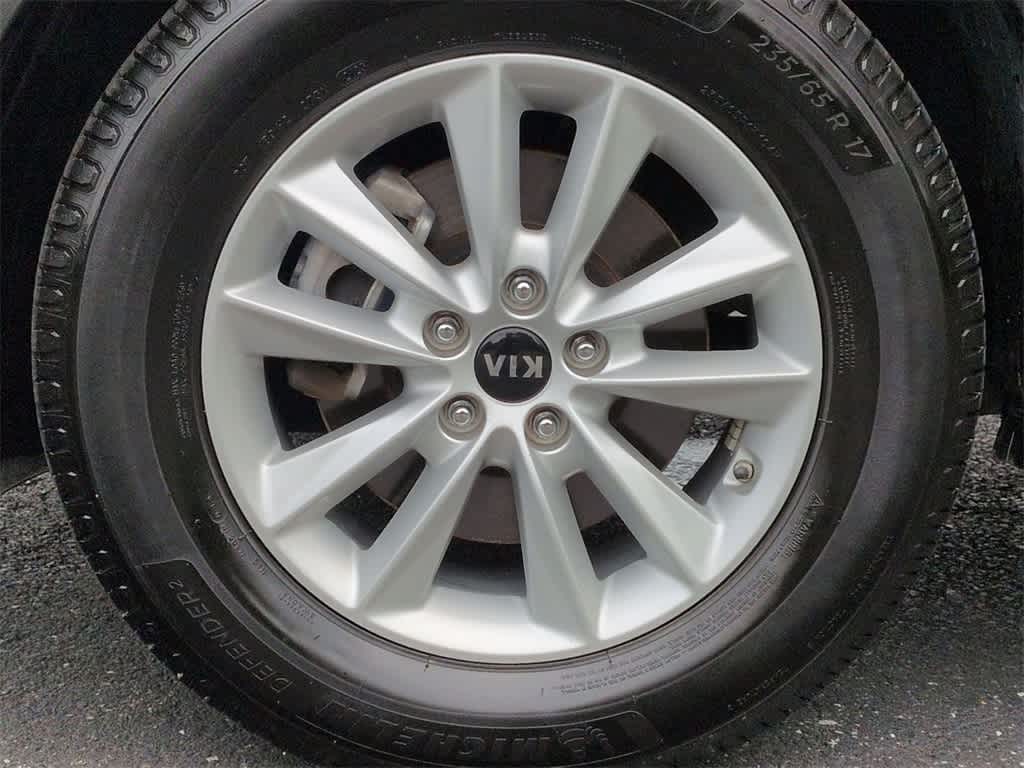 Thumbnail: 2019 Kia Sorento - 14