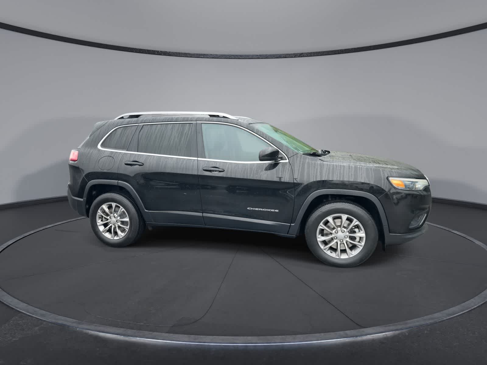 Thumbnail: 2021 Jeep Cherokee - 9