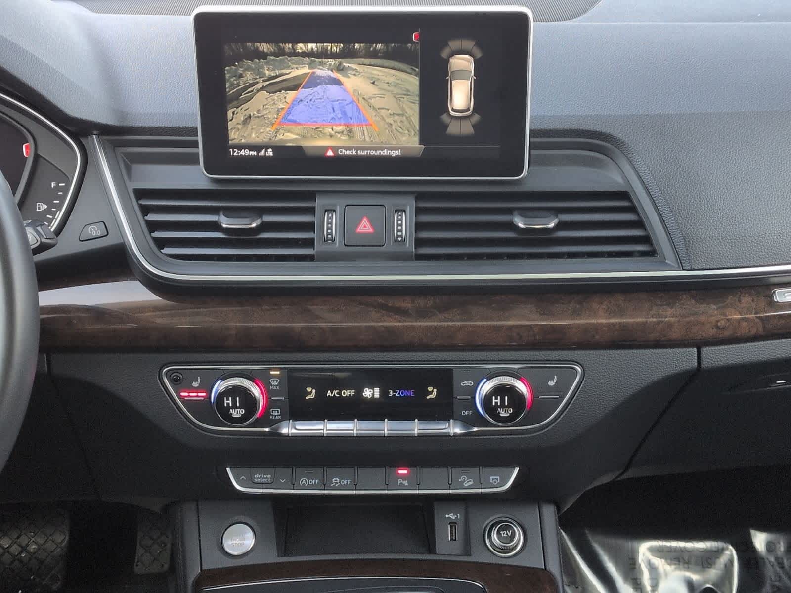 Thumbnail: 2020 Audi Q5 - 30