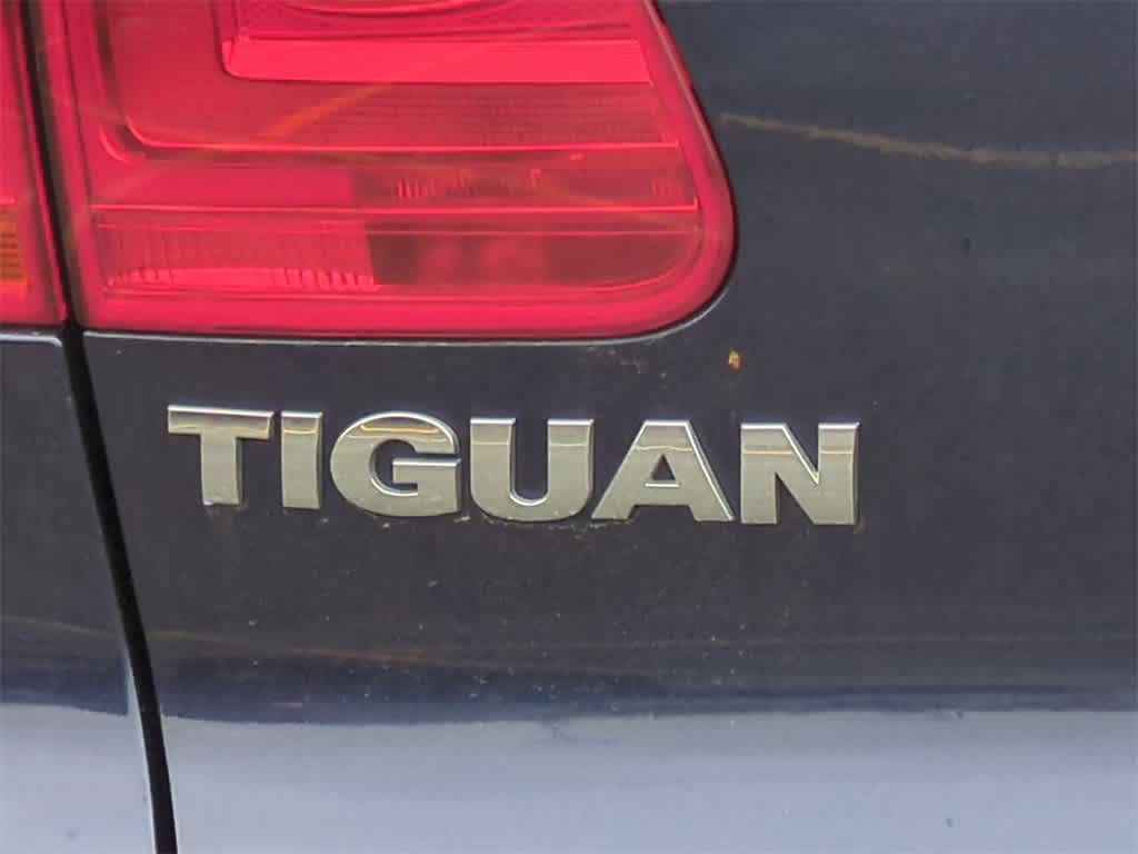 2015 Volkswagen Tiguan SE 13