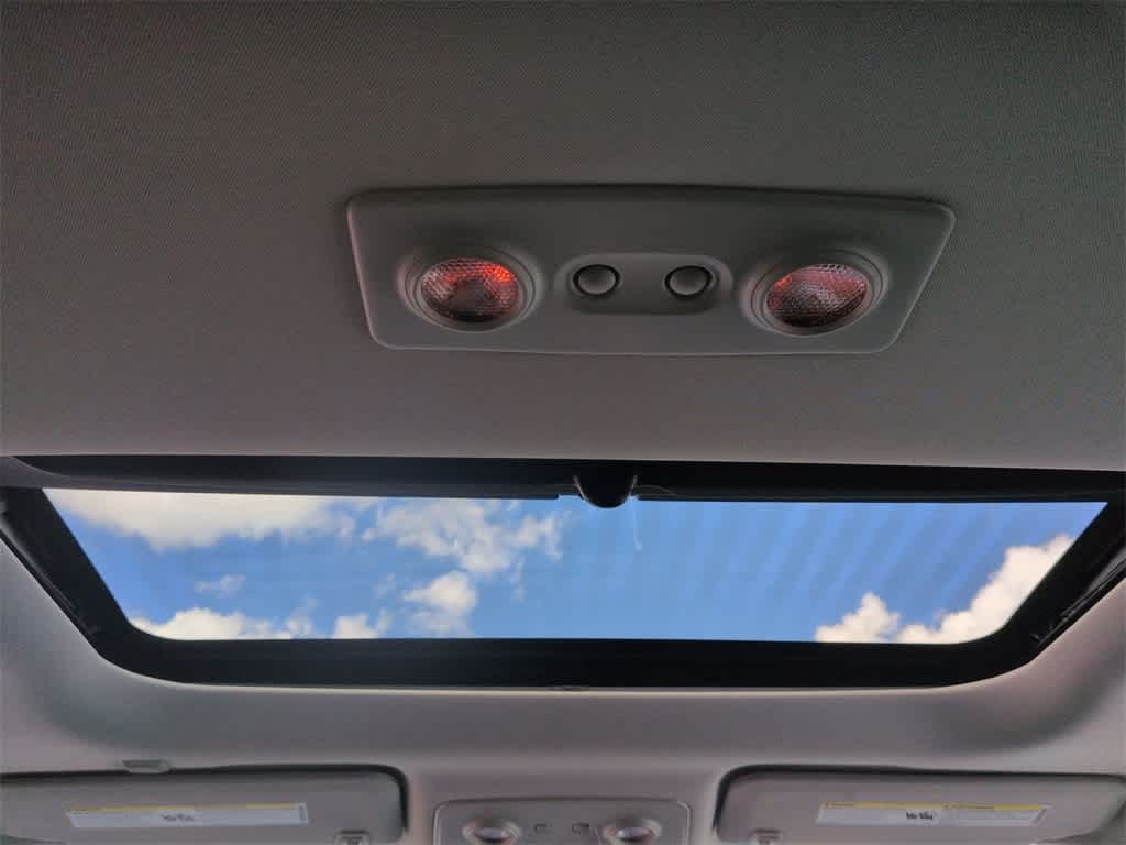 Thumbnail: 2014 GMC Acadia - 23