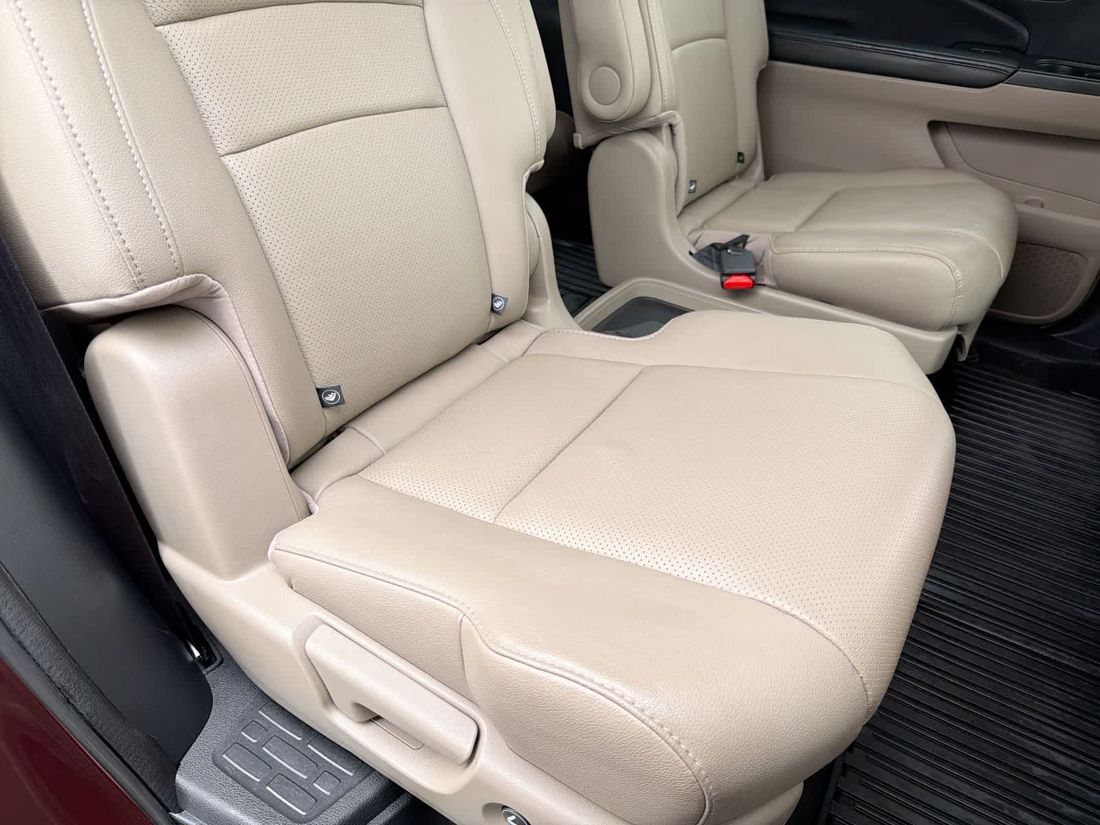 Thumbnail: 2016 Honda Pilot - 22