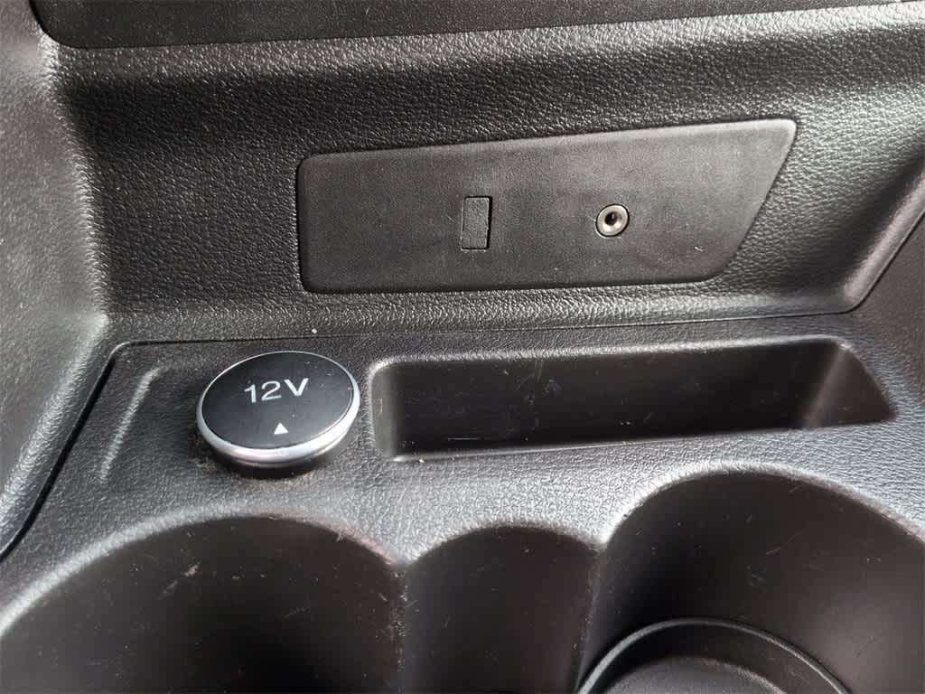 Thumbnail: 2016 Ford Transit Series - 30