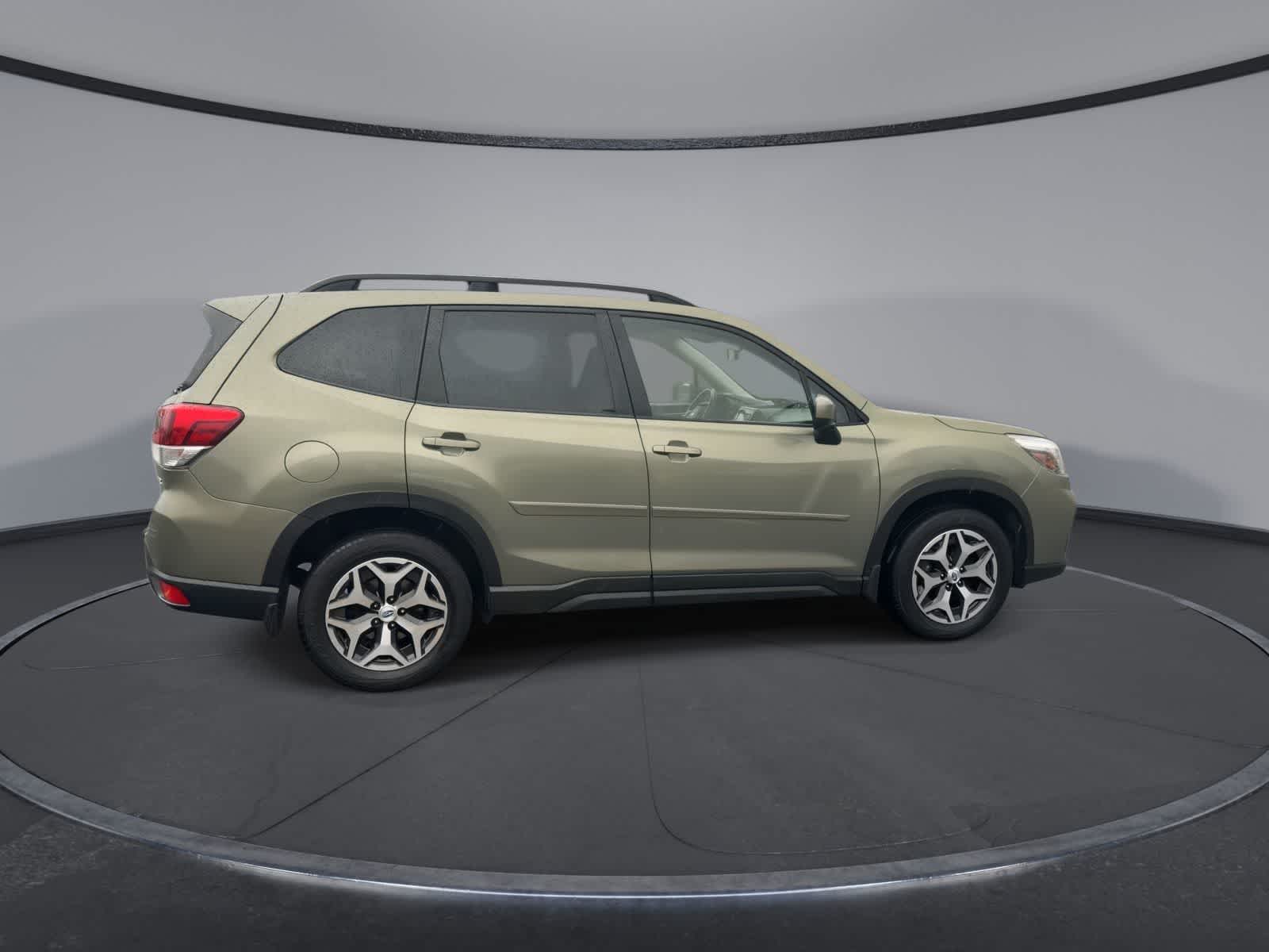 Thumbnail: 2020 Subaru Forester - 9