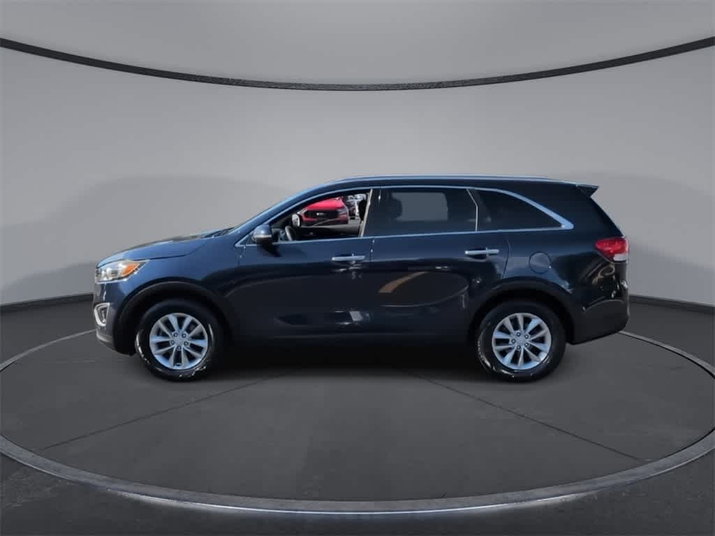 Thumbnail: 2016 Kia Sorento - 5