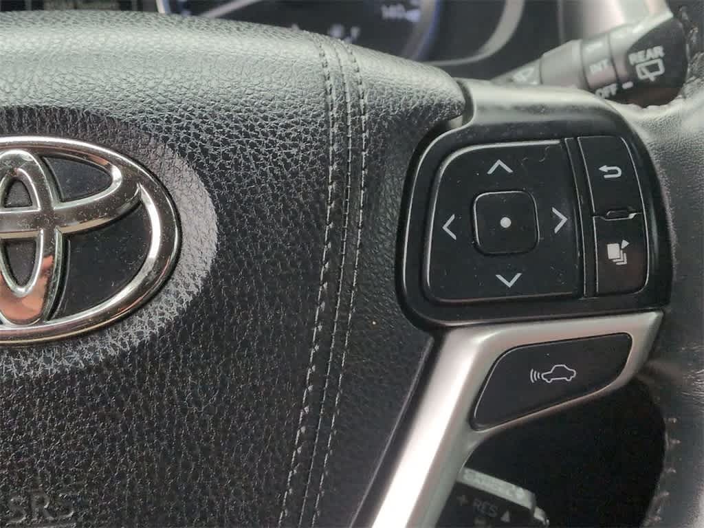 Thumbnail: 2016 Toyota Highlander - 27