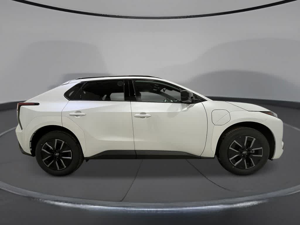 Thumbnail: 2026 Subaru Solterra - 5