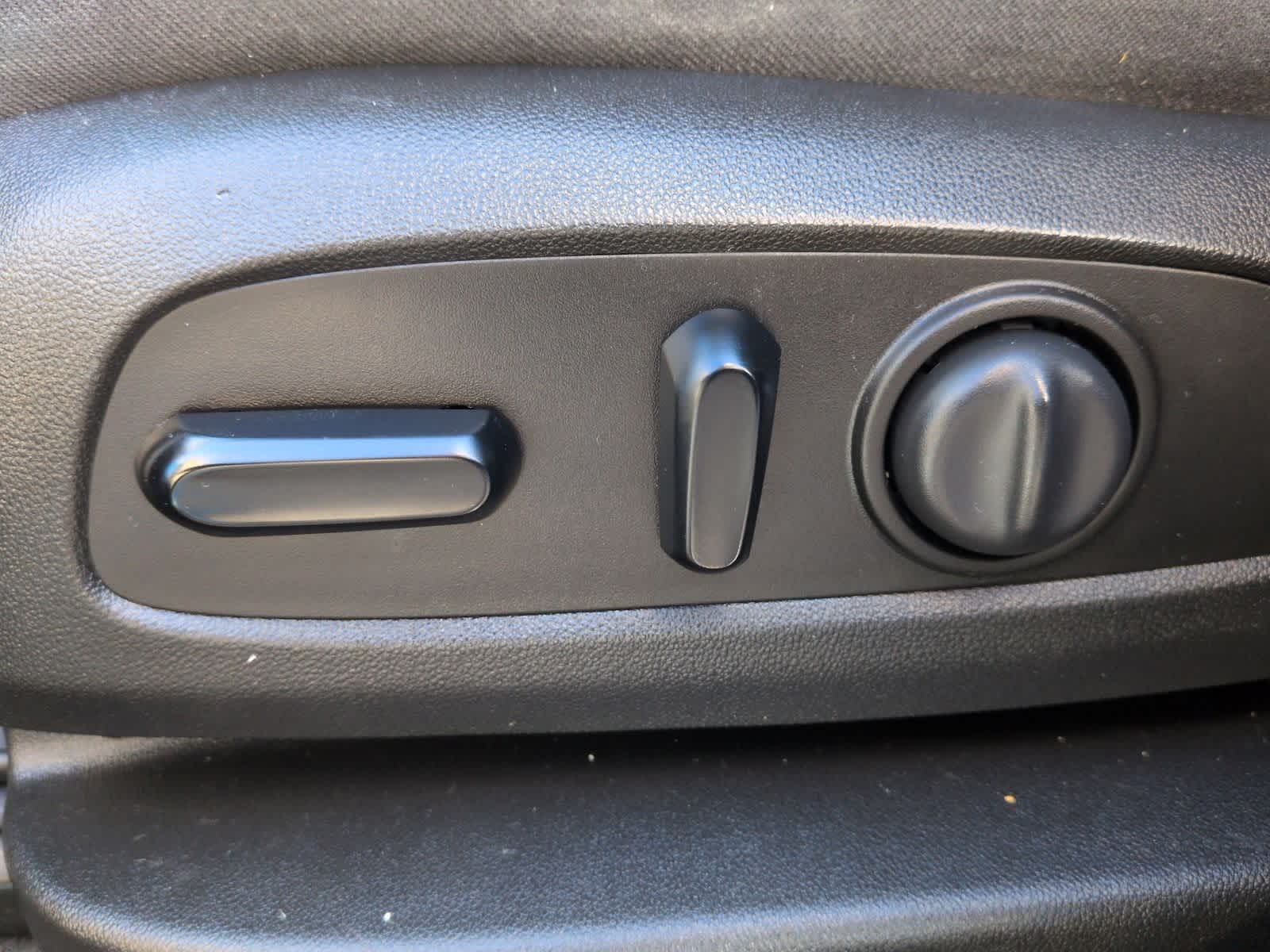 Thumbnail: 2019 Chevrolet Equinox - 18