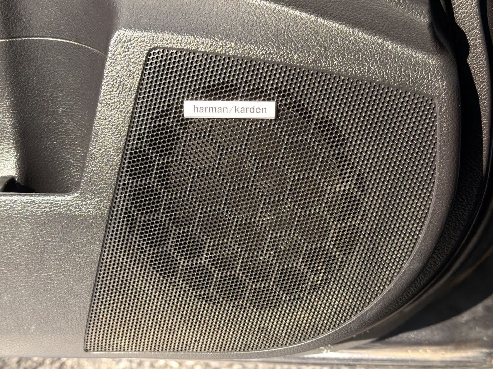 Thumbnail: 2011 Subaru Outback - 31