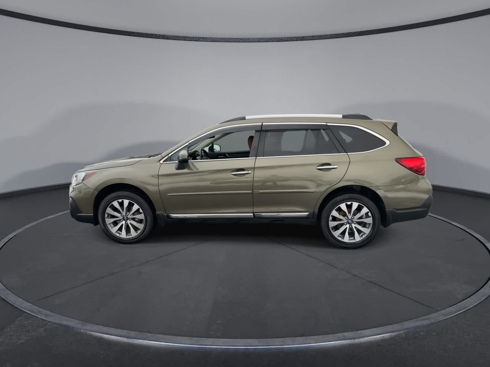 Thumbnail: 2018 Subaru Outback - 5