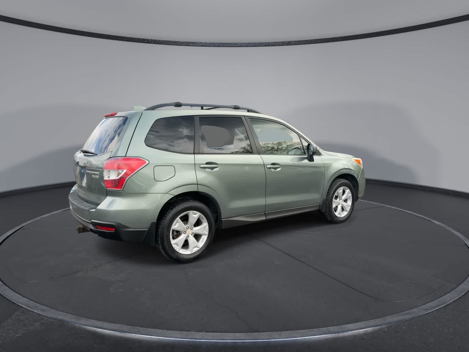 Thumbnail: 2016 Subaru Forester - 8